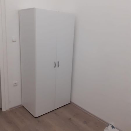 Fantomas*** City Center Apartments No2 3Bedroom + Living Room Szombathely Exterior photo